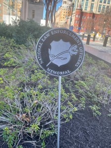 NLEOM Grave Marker with Flag